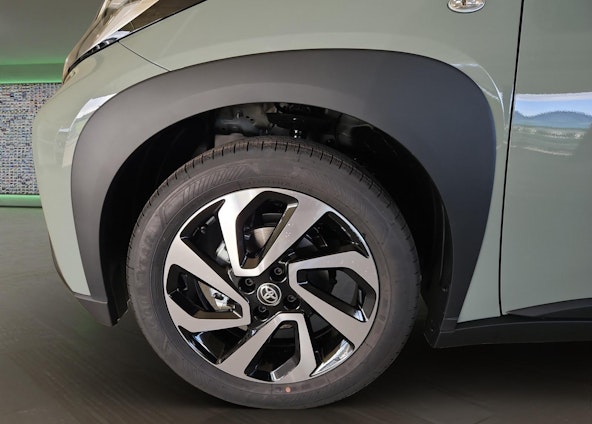 Vehicle image 5 Vehicle image 5