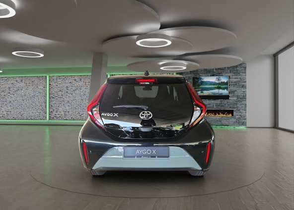 Vehicle image 2 Vehicle image 2