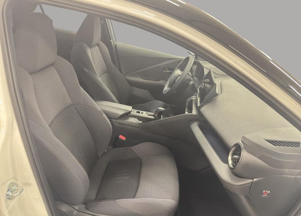 Vehicle image 9 Vehicle image 9