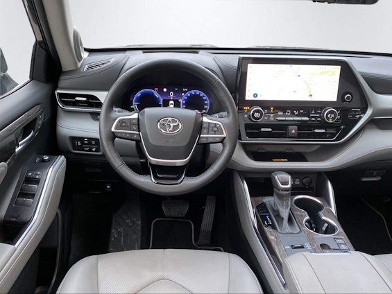 Vehicle image 12 Vehicle image 12