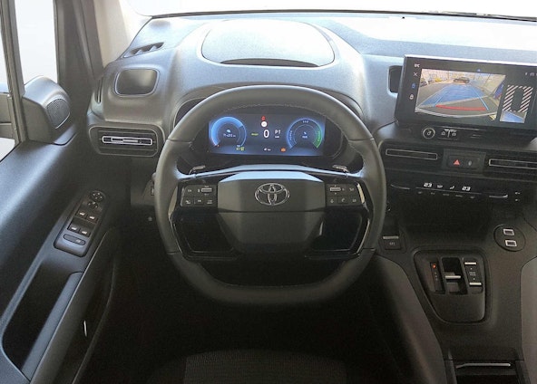 Vehicle image 4 Vehicle image 4