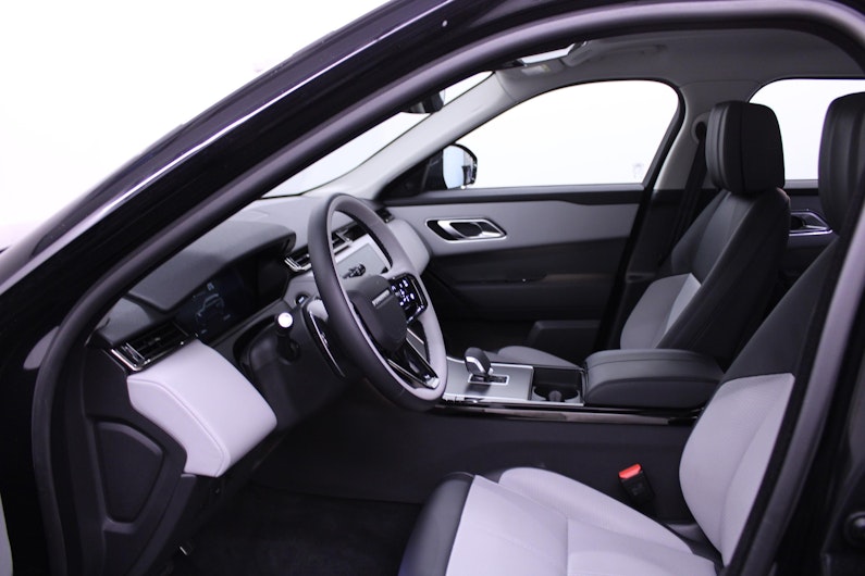 Vehicle image LAND ROVER RANGE ROVER VELAR