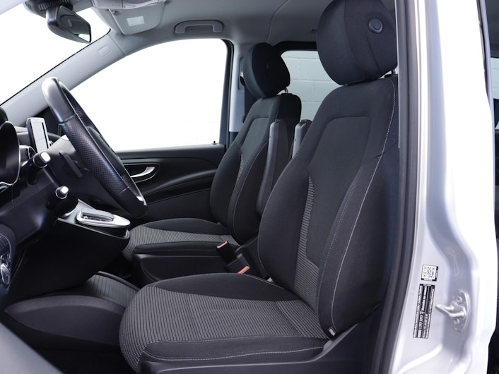 Vehicle image MERCEDES-BENZ V-CLASS