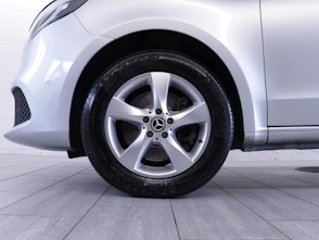 Vehicle image MERCEDES-BENZ V 300 d lang Van