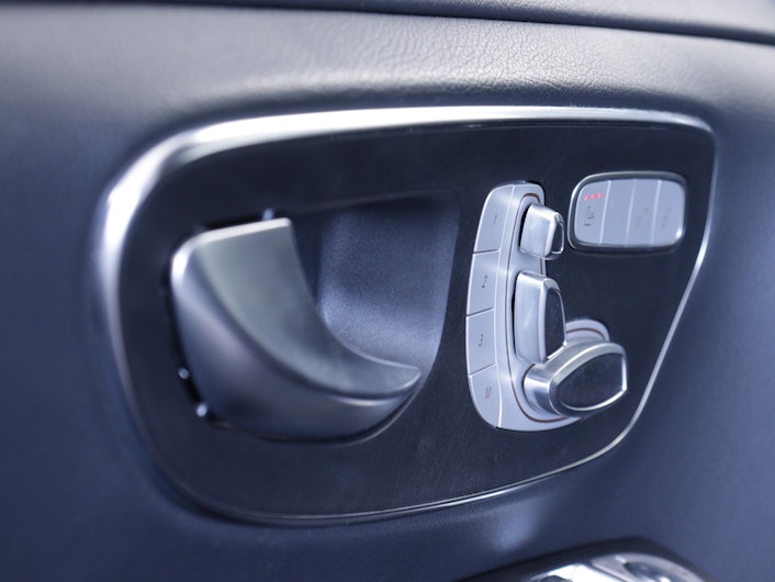 Vehicle image MERCEDES-BENZ V-CLASS