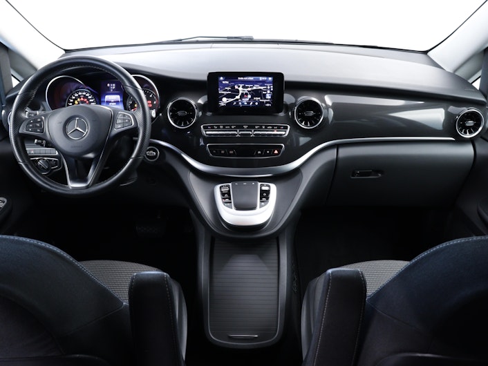 Vehicle image MERCEDES-BENZ V-CLASS