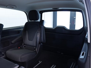 Vehicle image MERCEDES-BENZ V 300 d lang Van