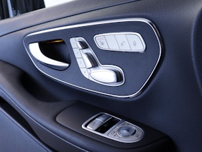 Vehicle image MERCEDES-BENZ V 300 d lang Van