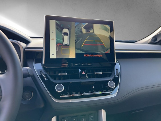 Vehicle image 32 Vehicle image 32