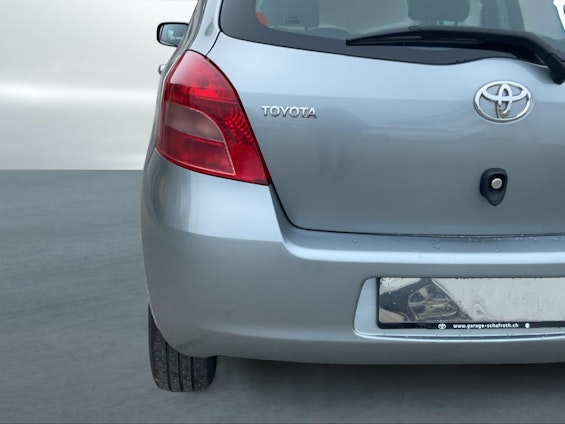 Vehicle image 6 Vehicle image 6