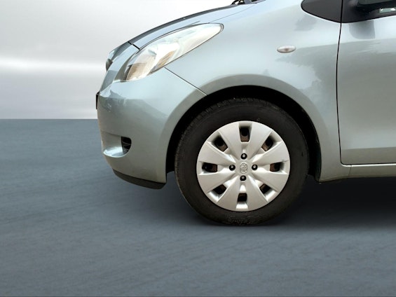 Vehicle image 5 Vehicle image 5