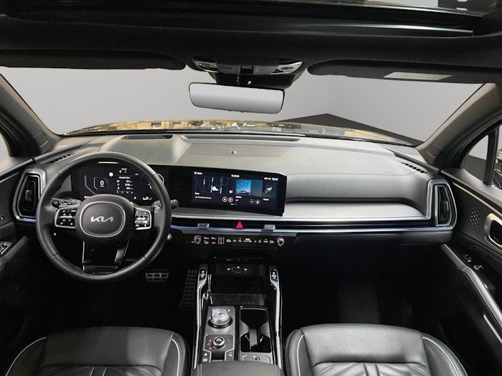 Vehicle image KIA SORENTO