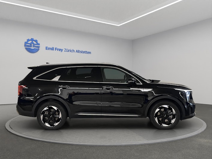 Vehicle image KIA SORENTO