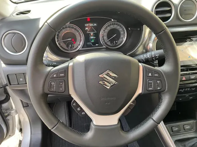 Suzuki Vitara 1.4 T Compact Top Hybrid 4x4