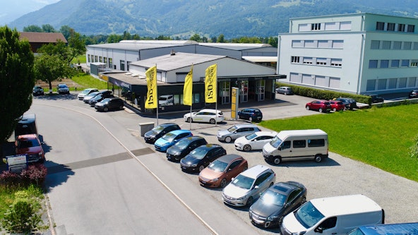 Vehicle image 9 Vehicle image 9