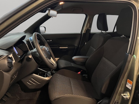 Vehicle image 12