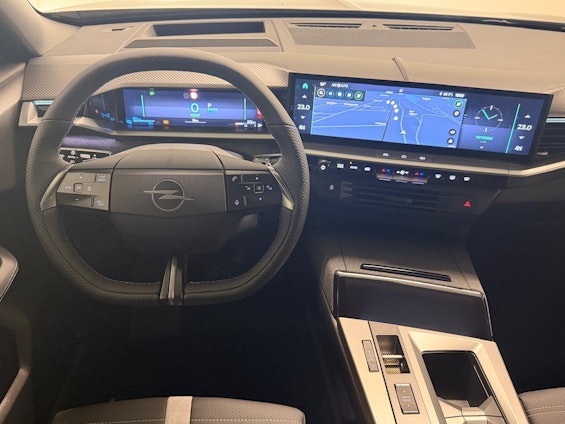 Vehicle image 10 Vehicle image 10