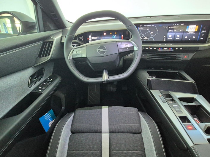 Vehicle image OPEL GRANDLAND