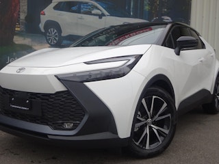 Vehicle image TOYOTA C-HR