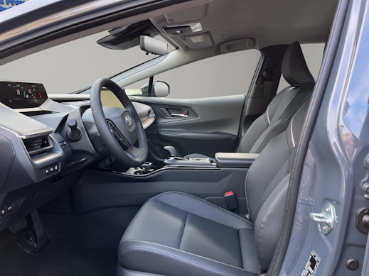 TOYOTA Prius 2.0 Plug-In-Hybrid Premium 2