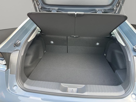 Vehicle image 9 Vehicle image 9