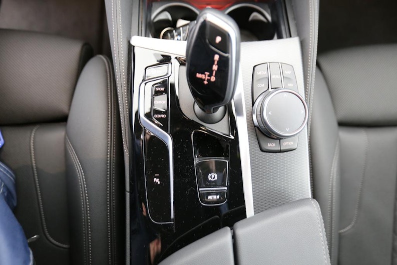 Vehicle image BMW 5 SERIES