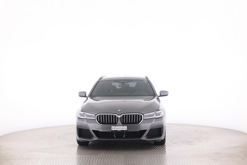 Vehicle image BMW 5 SERIES