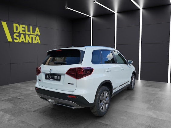 Vehicle image 4 Vehicle image 4