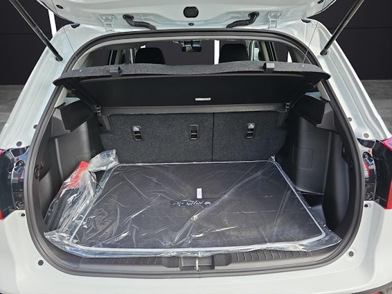 Vehicle image 12 Vehicle image 12