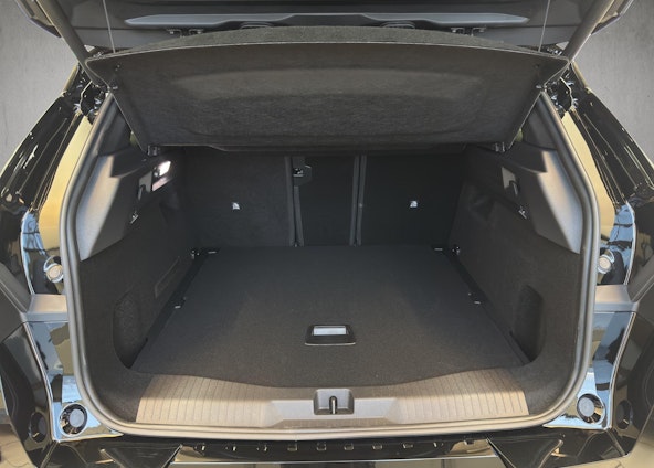 Vehicle image 8 Vehicle image 8