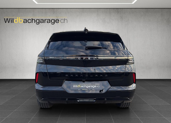 Vehicle image 3 Vehicle image 3