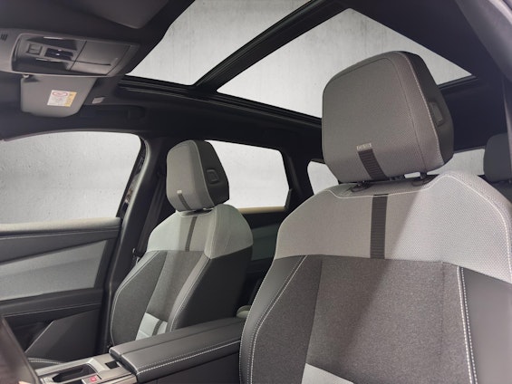 Vehicle image 12 Vehicle image 12