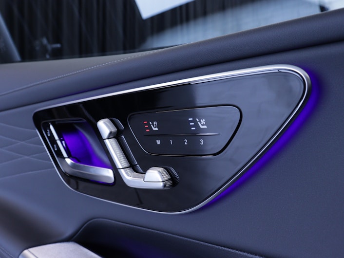 Vehicle image MERCEDES-BENZ GLC 220