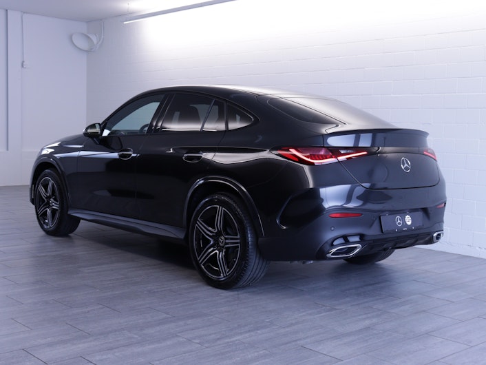 Vehicle image MERCEDES-BENZ GLC 220