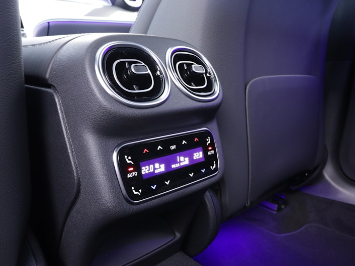 Vehicle image MERCEDES-BENZ GLC 220