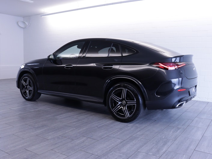 Vehicle image MERCEDES-BENZ GLC 220