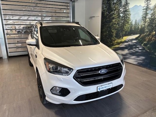 FORD Kuga 1.5 EcoB 182 ST-Line 0