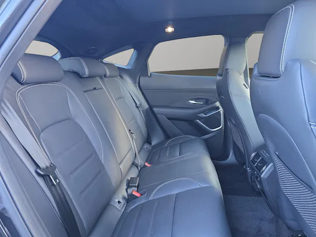 Jaguar E-Pace 1.5 T 270e R-Dynamic HSE AWD