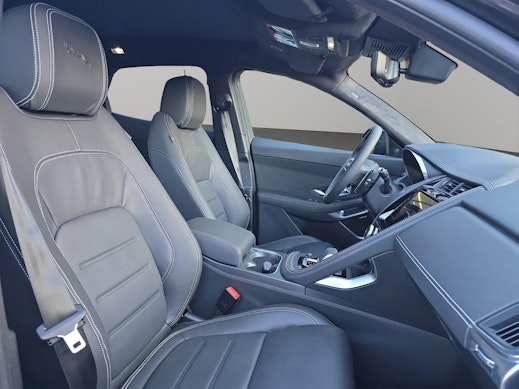 JAGUAR E-Pace 1.5 T 270e R-Dynamic HSE AWD 2
