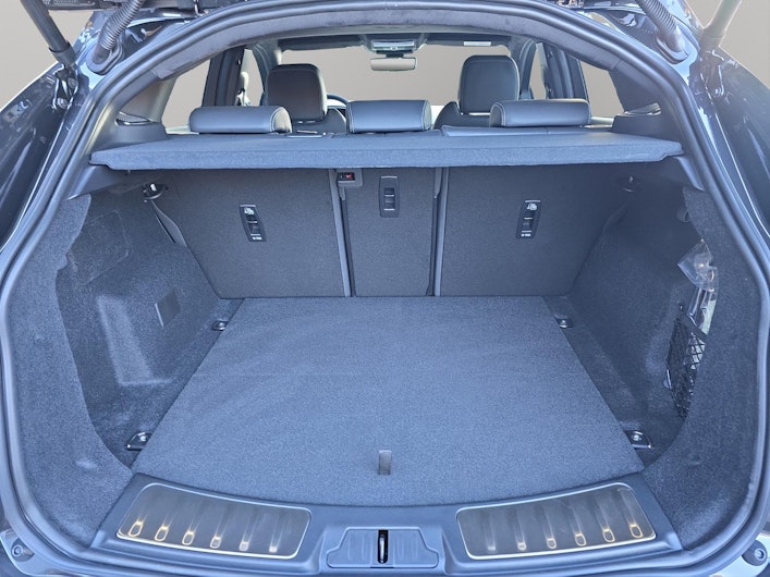 Vehicle image JAGUAR E-PACE