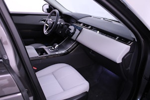 Vehicle image LAND ROVER Range Rover Velar 2.0 D I4 200 Dynamic SE