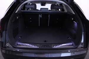 Vehicle image LAND ROVER Range Rover Velar 2.0 D I4 200 Dynamic SE