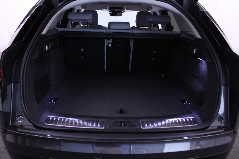 Vehicle image LAND ROVER RANGE ROVER VELAR