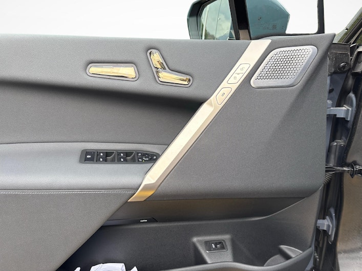 Vehicle image BMW iX