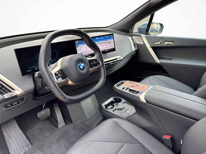 Vehicle image BMW iX