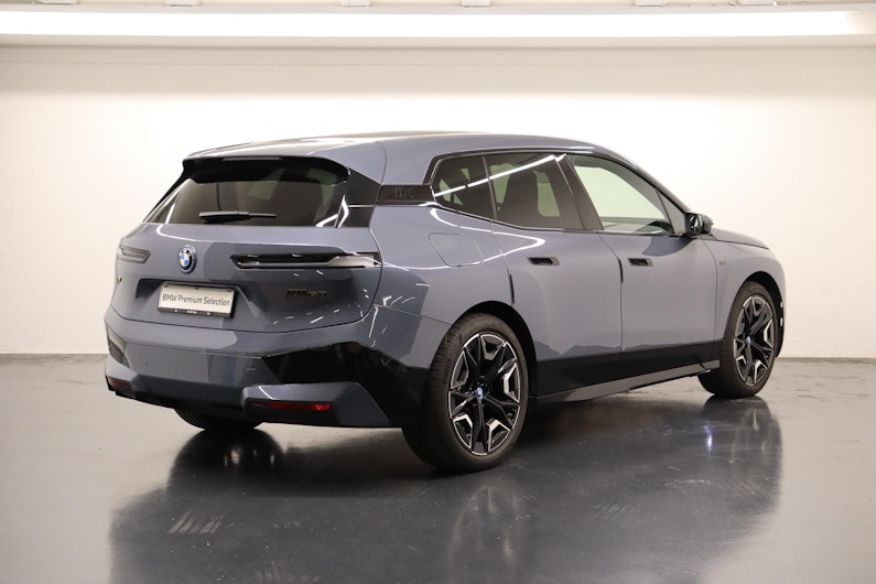 Vehicle image BMW iX