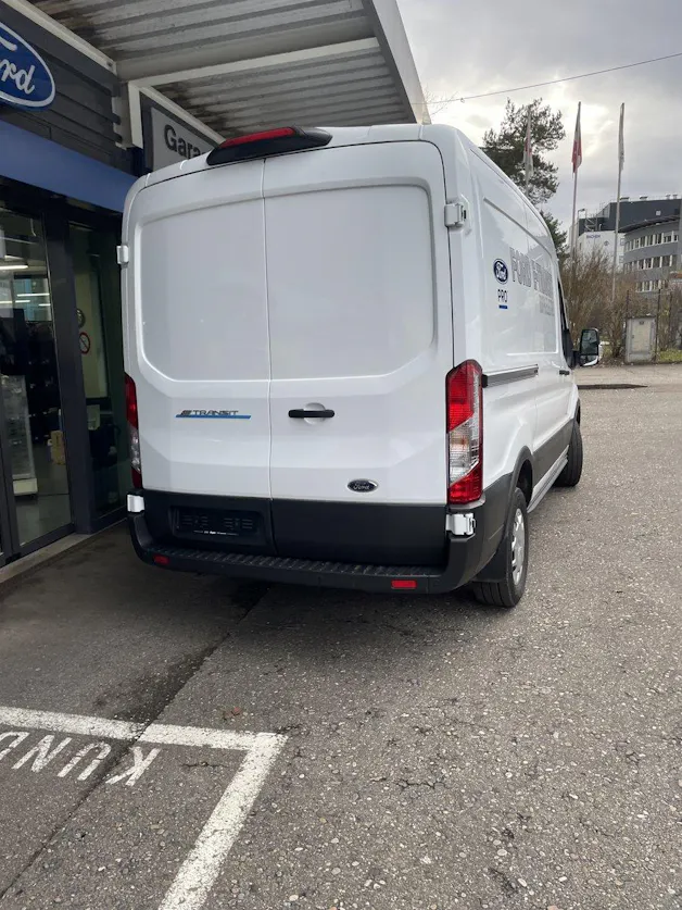 Ford E-Transit Van 350 L2H2 68kWh Trend