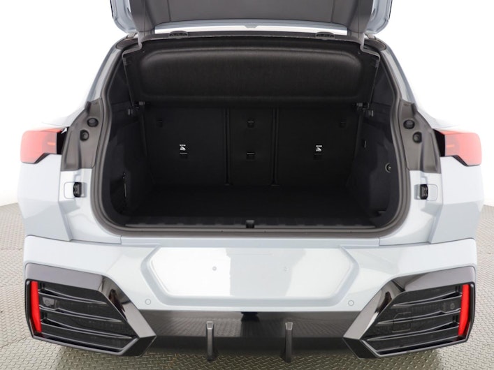 Vehicle image BMW iX2