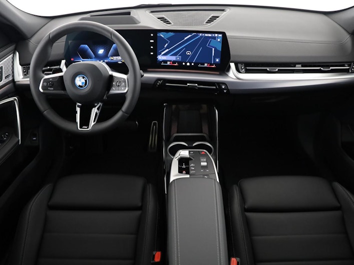 Vehicle image BMW iX2
