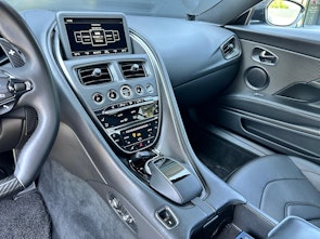 Vehicle image ASTON MARTIN DBS Superleggera Coupé 5.2 V12 Bi-Turbo